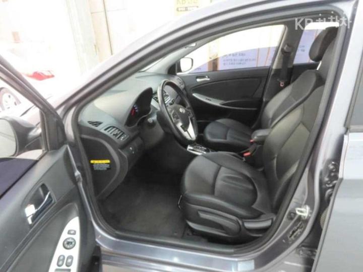 Hyundai Accent New 1.4 VVT Modern 6