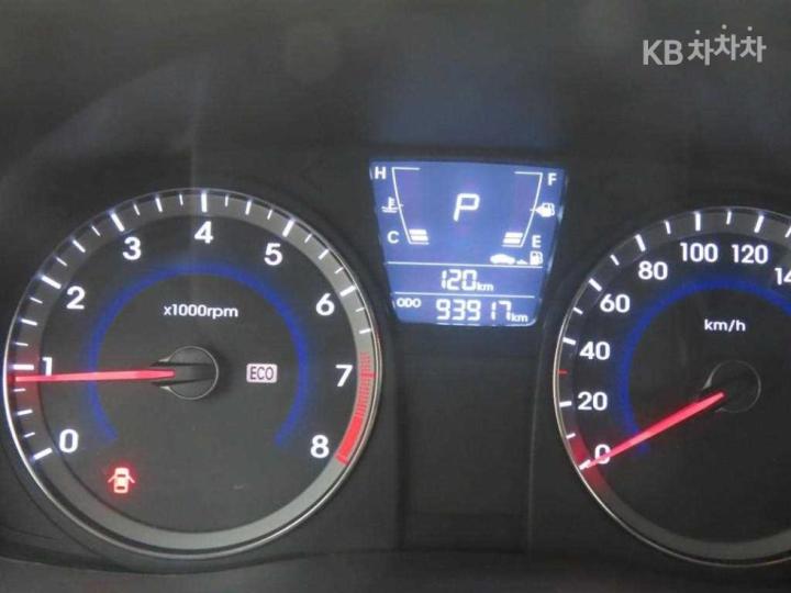 Hyundai Accent New 1.4 VVT Modern 9