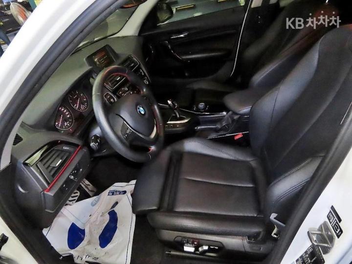 BMW 1 Series New 118d Sport Base Type 7