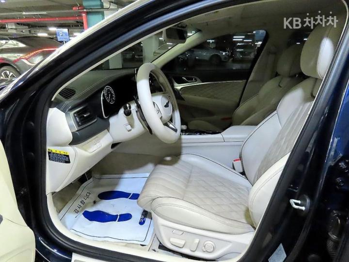 Genesis G70 SPORT 3.3T SPORT AWD Prestige 7