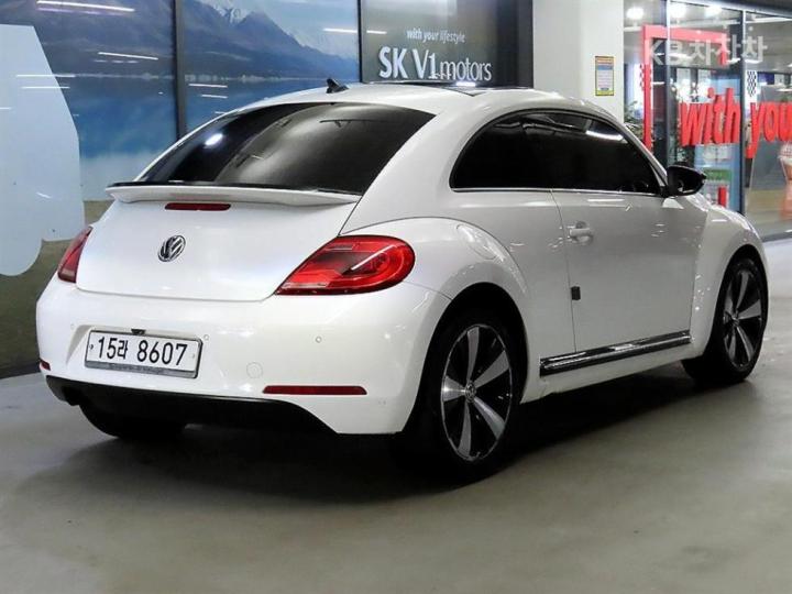 Volkswagen Beetle The 2.0 TDI 12 year ~ 5