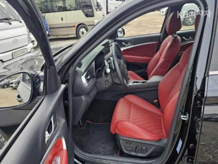 Genesis G70 3.3T Sport Package 7