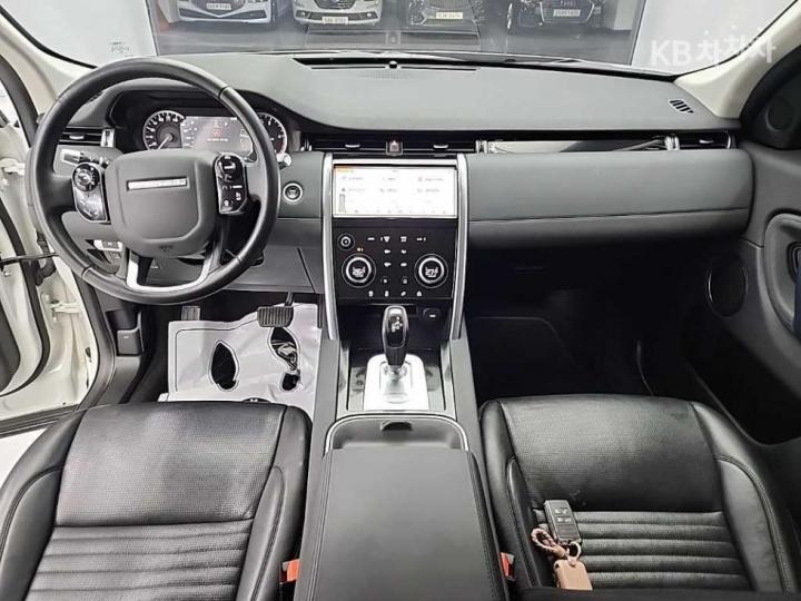 Land Rover Discovery Sport D180 S 8