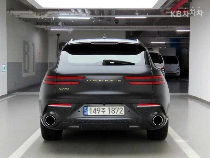 Genesis GV70 Gasoline 2.5T 2WD 4