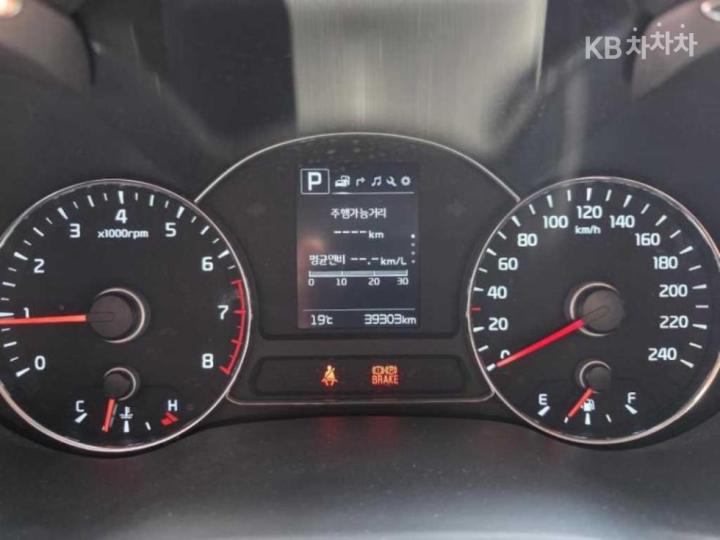 Kia K3 1.6 Gasoline Trendy Style 8