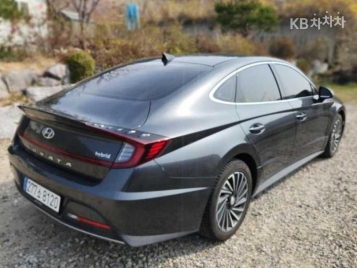 Hyundai Sonata Hybrid DN8 2.0 Hybrid Inspiration 5