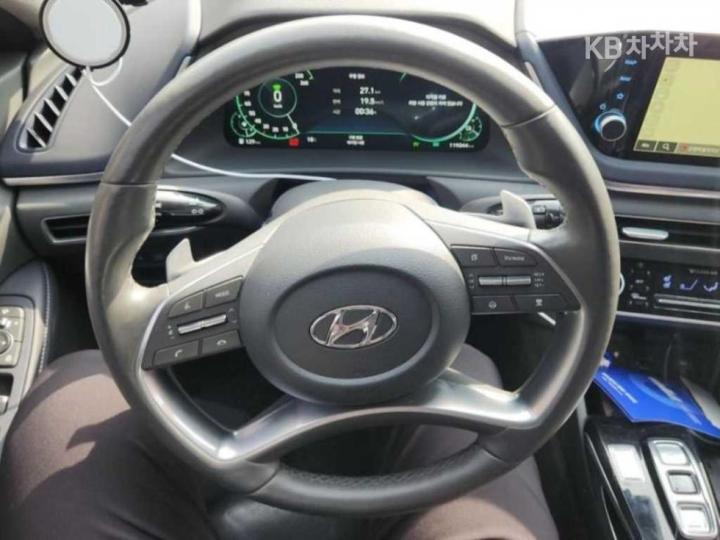 Hyundai Sonata Hybrid DN8 2.0 Hybrid Inspiration 7