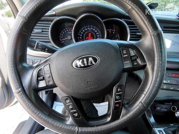 Kia K5 2.0 LPI Deluxe 9