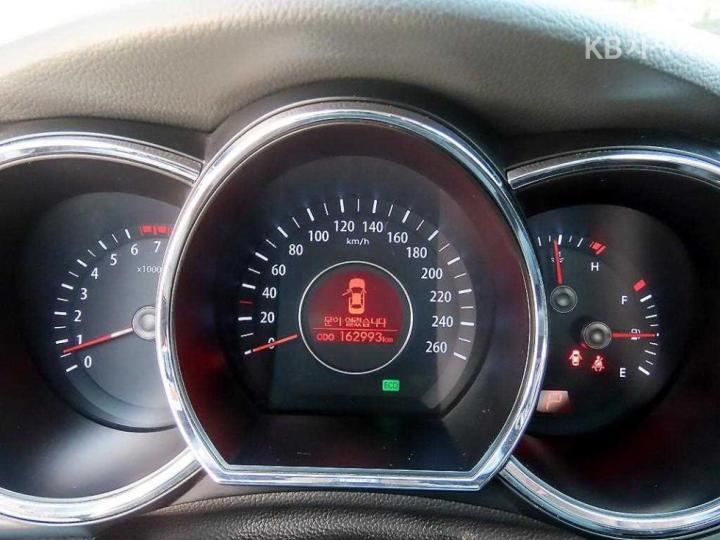 Kia K5 2.0 LPI Deluxe 10