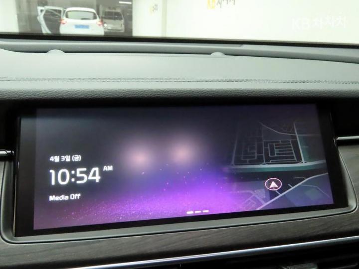 Kia K7 Premier 2.5 GDi Noblesse 9