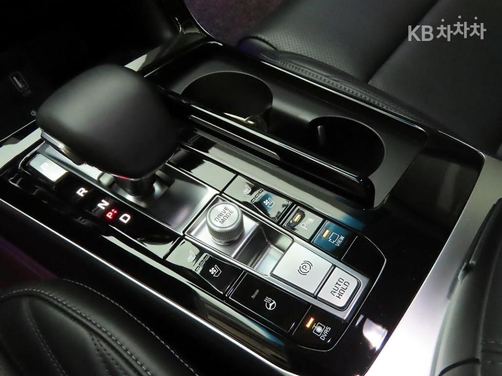 2020 - kia k7