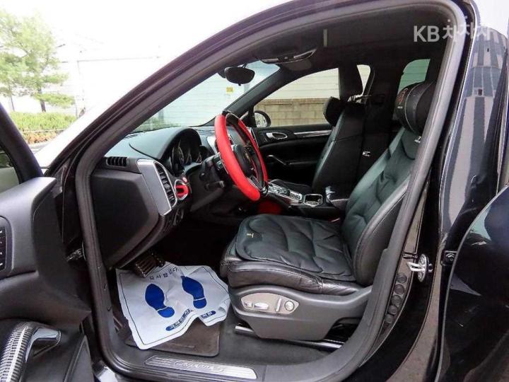 Porsche Cayenne New 958 4.8 S 6