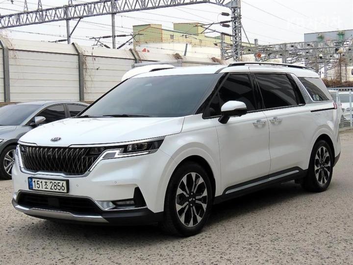 Kia Carnival D2.2 Signature 3