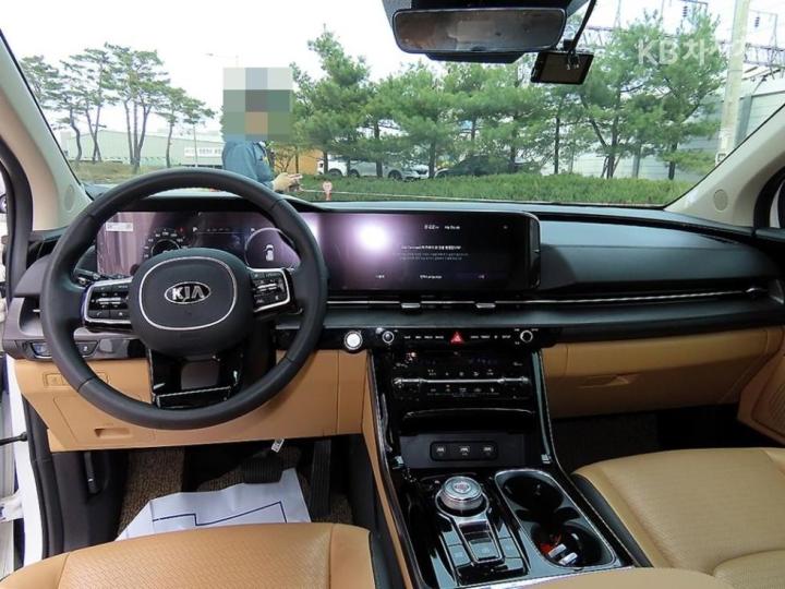 Kia Carnival D2.2 Signature 9