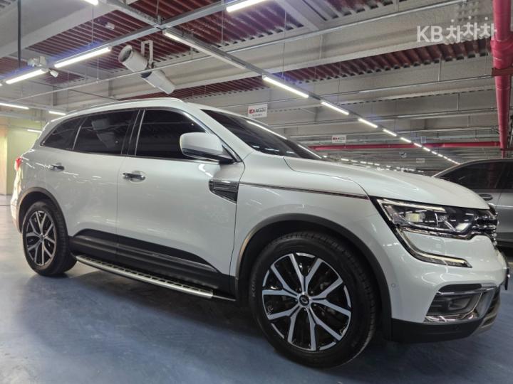 Renault QM6 2.0 LPe 2WD RE Signature 4