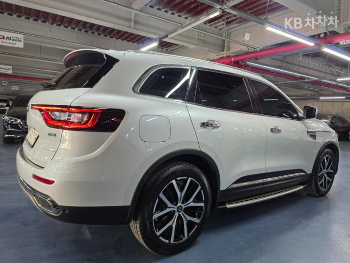 Renault QM6 2.0 LPe 2WD RE Signature 5