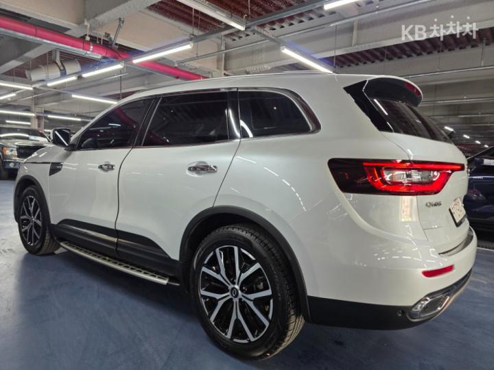 Renault QM6 2.0 LPe 2WD RE Signature 7