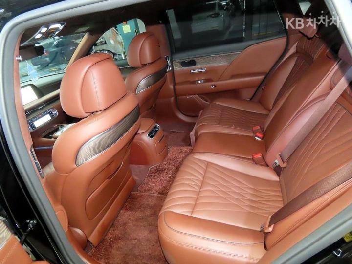 Genesis G90 RS4 3.5T e-S/ C Base Type 8