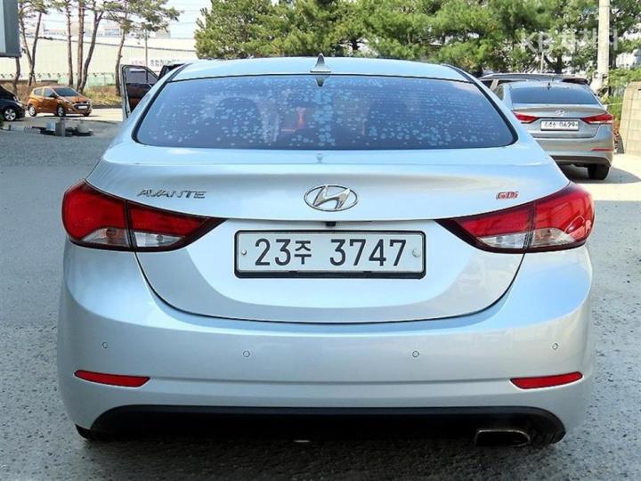 Hyundai Avante 1.6 GDi Premium Base Type 5