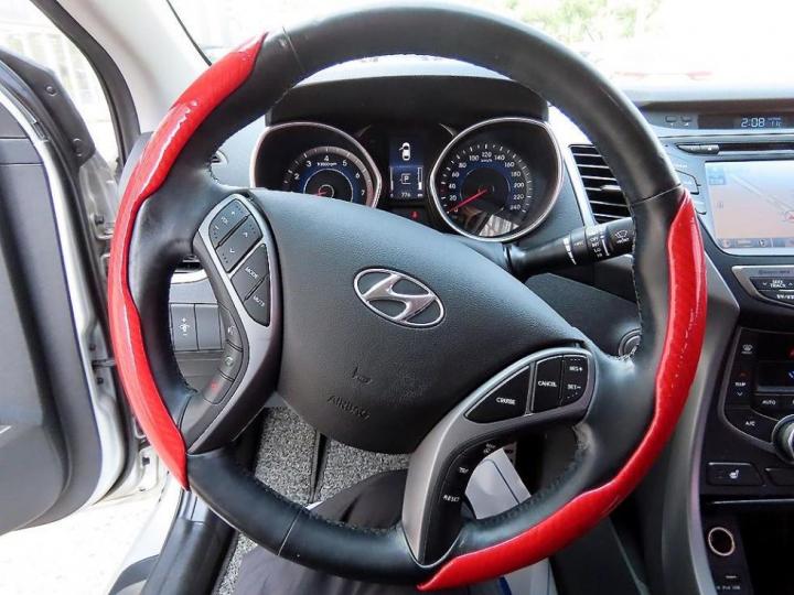 Hyundai Avante 1.6 GDi Premium Base Type 9