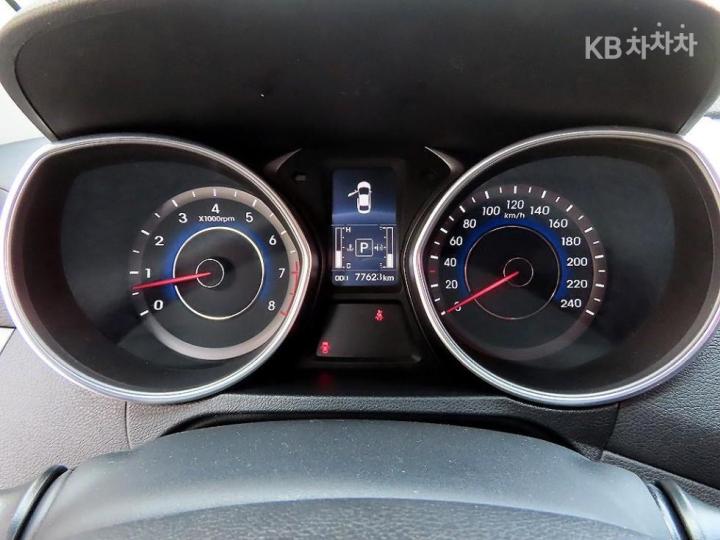 Hyundai Avante 1.6 GDi Premium Base Type 10