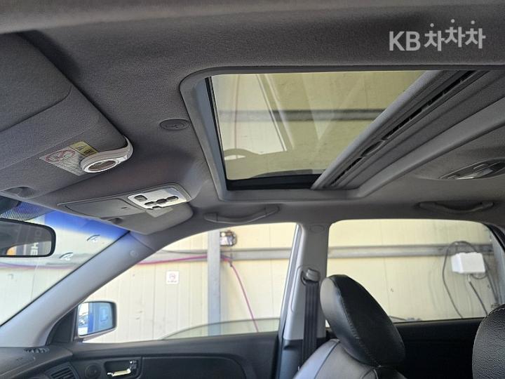 Kia Sportage New Diesel VGT 2WD TLX Top Model 5