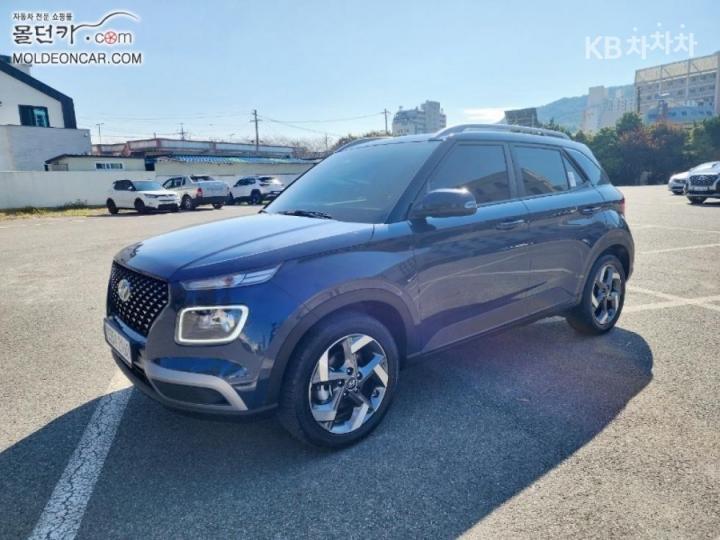 Hyundai Venue Gasoline 1.6 FLUX