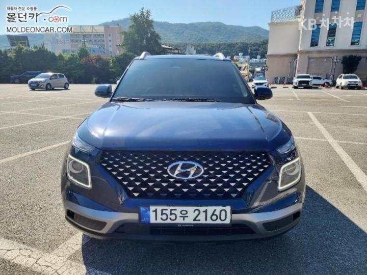 Hyundai Venue Gasoline 1.6 FLUX 3