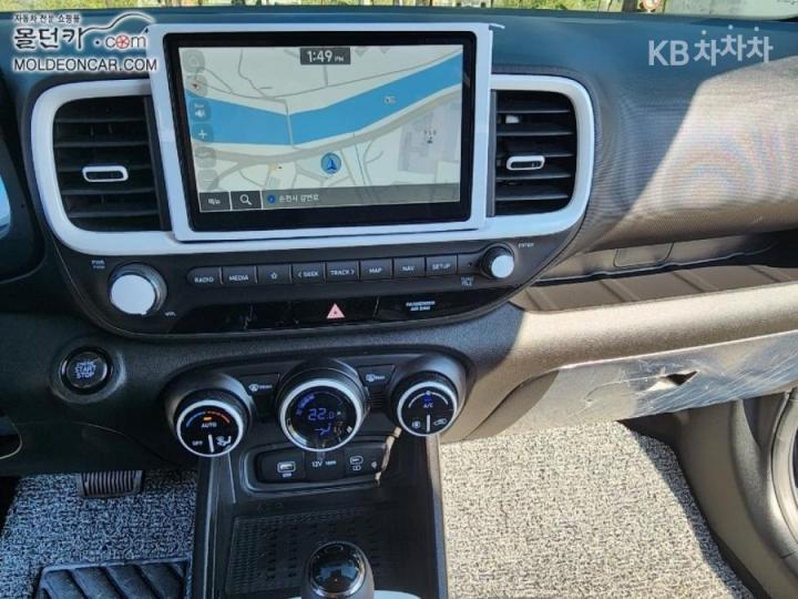 Hyundai Venue Gasoline 1.6 FLUX 7