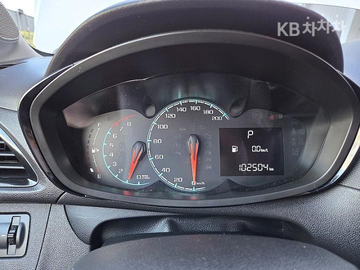 Chevrolet Spark The Next LTZ 8