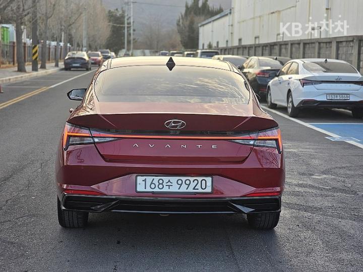 Hyundai Avante CN7 1.6 Gasoline Inspiration 3