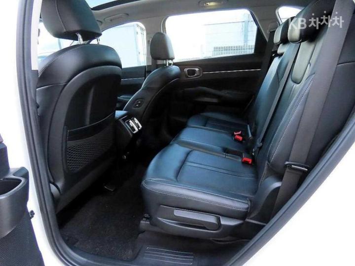 Kia Sorento 2.2 Diesel 2WD Prestige 7