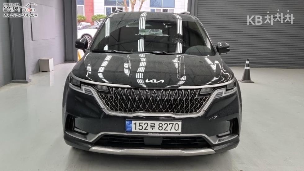 2023 - kia carnival