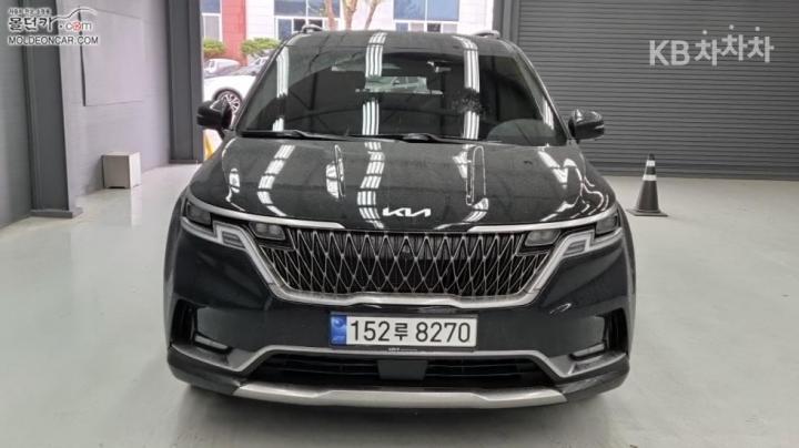 Kia Carnival D2.2 Signature 4