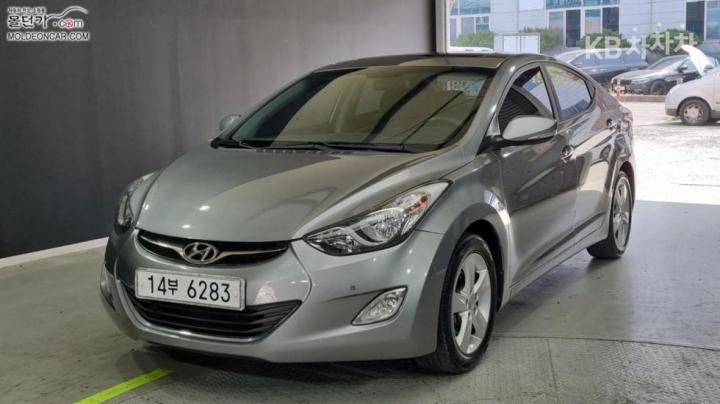 Hyundai Avante MD M16 GDI Modern 2