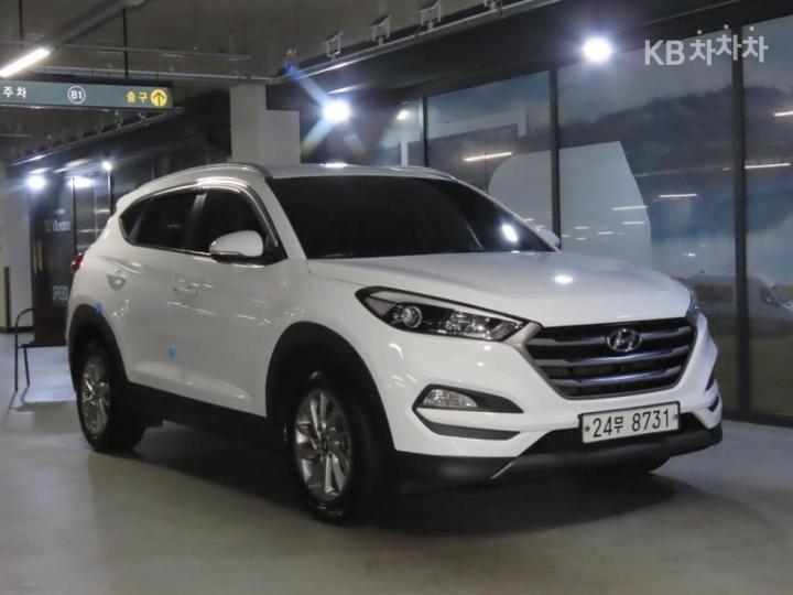 Hyundai Tucson Diesel e-VGT UⅡ 1.7 2WD Modern 2