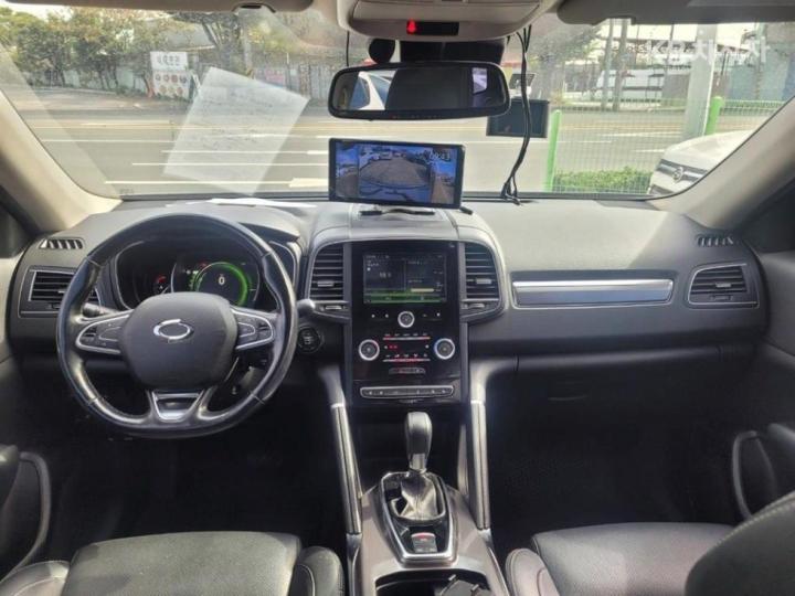 Renault QM6 2.0 4WD RE Base Type 10