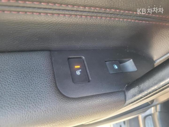 Chevrolet Captiva 2WD LT Premium 10