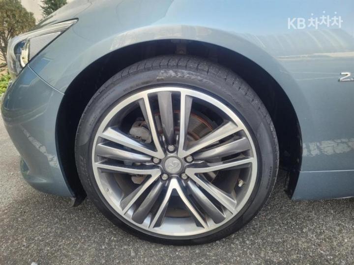 Infiniti Q50 2.2d Premium 5