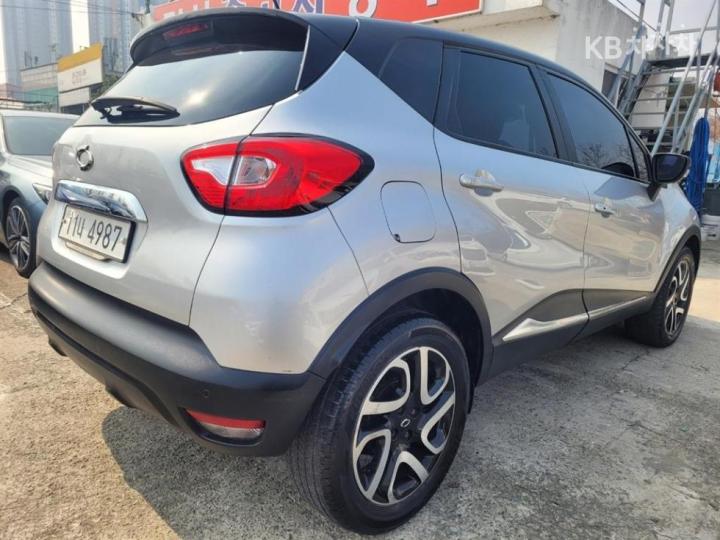 Renault QM3 RE Signature 5