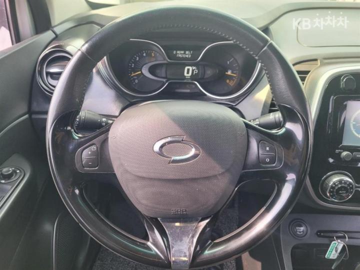 Renault QM3 RE Signature 8