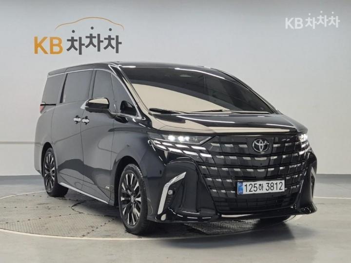 Toyota Alphard AH30 2.5 HEV AWD Base Type 5