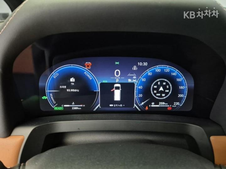 Toyota Alphard AH30 2.5 HEV AWD Base Type 6