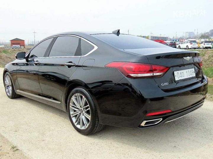 Genesis G80 3.3 GDI Luxury 4