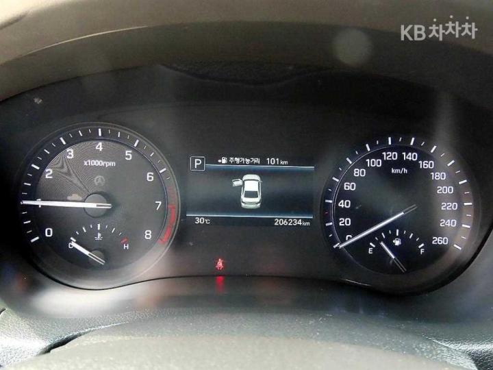 Genesis G80 3.3 GDI Luxury 9