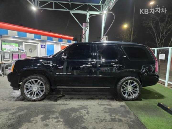 Cadillac Escalade 6.2 V8 4