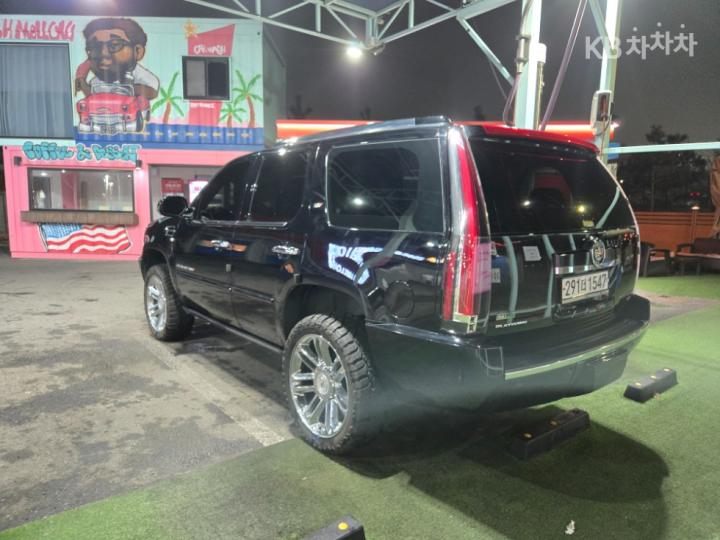 Cadillac Escalade 6.2 V8 6