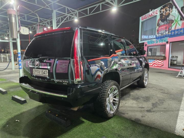 Cadillac Escalade 6.2 V8 8