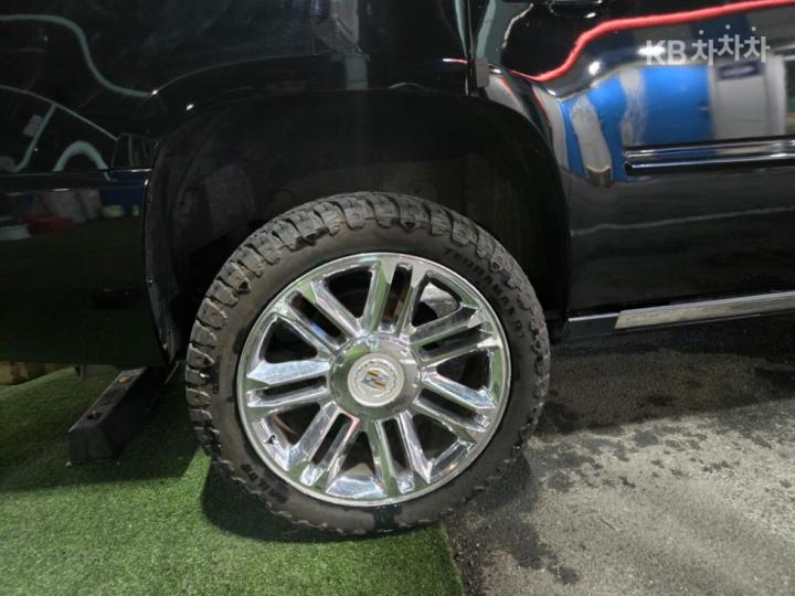 Cadillac Escalade 6.2 V8 9