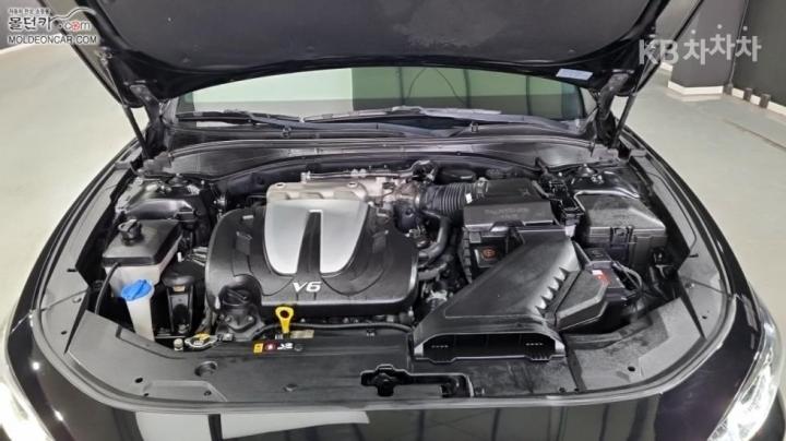 Hyundai Grandeur IG 3.0 LPi Modern Base Type 9